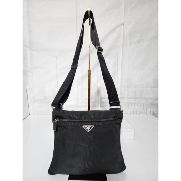 Prada Vintage Nylon Tessuto Triangle Logo Plate Shoulder/Crossbody Bag Black - Picture 1 of 15